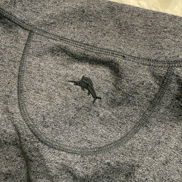 Tommy Bahama | Men’s Large Heather Gray Quarter Zip Light Pullover - Picture 6 of 15